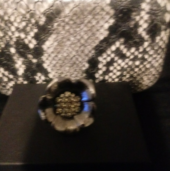 Ladies ring - Picture 2 of 5